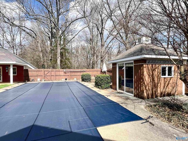 115 Beechnut Drive, New Market, AL 35761