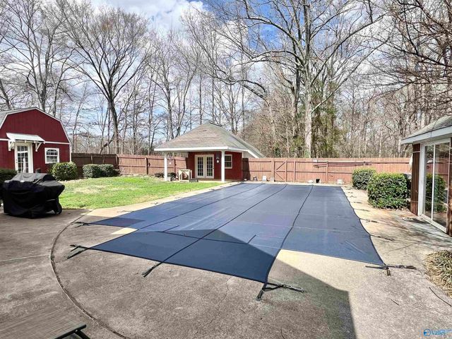 115 Beechnut Drive, New Market, AL 35761