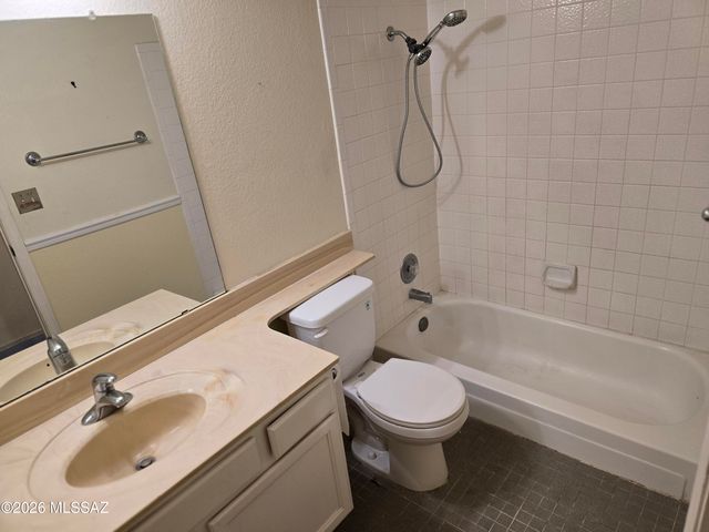 4460 W Rockwood Drive, Tucson, AZ 85741
