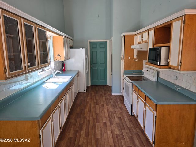 4460 W Rockwood Drive, Tucson, AZ 85741