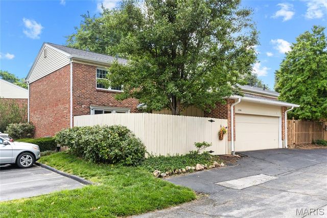 13336 Bragstadt Drive, St Louis, MO 63141