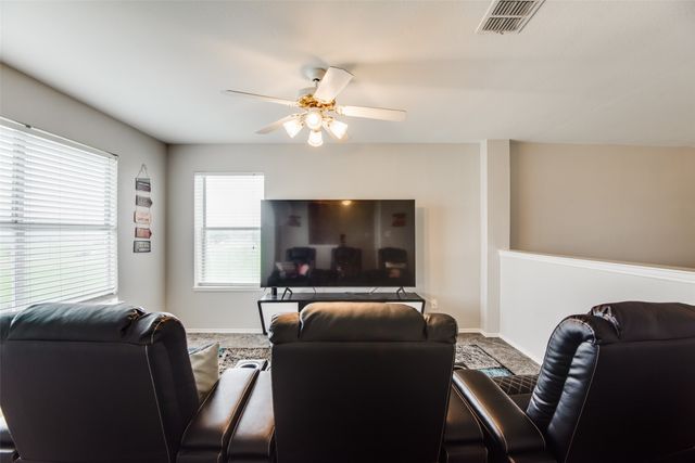 1425 Gatlinburg Circle, Desoto, TX 75115