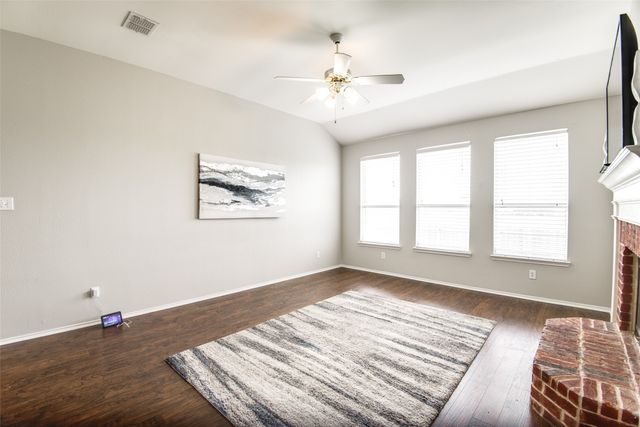 1425 Gatlinburg Circle, Desoto, TX 75115