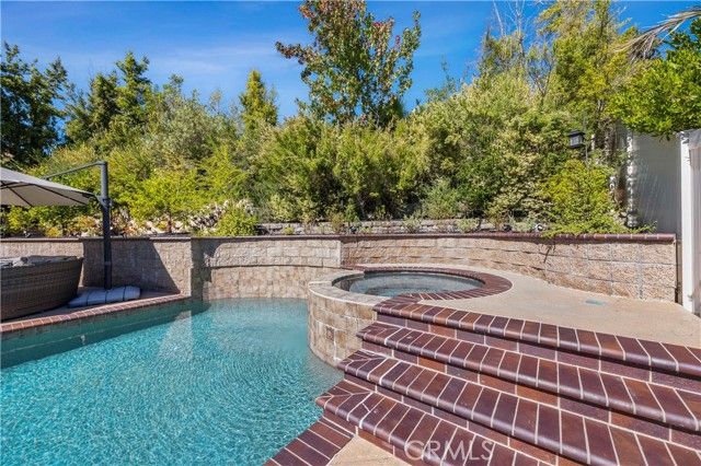 9 Swallows, Trabuco Canyon, CA 92679