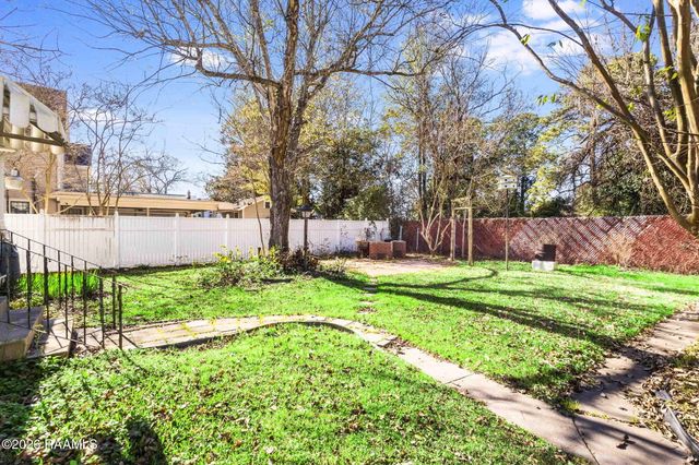 111 N Lombard Street, Opelousas, LA 70570