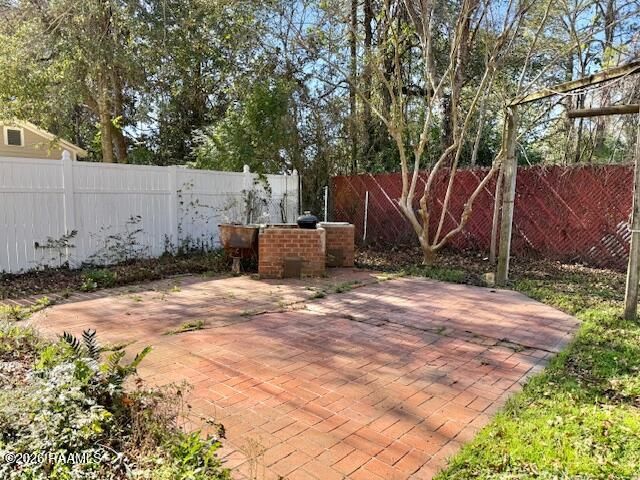 111 N Lombard Street, Opelousas, LA 70570