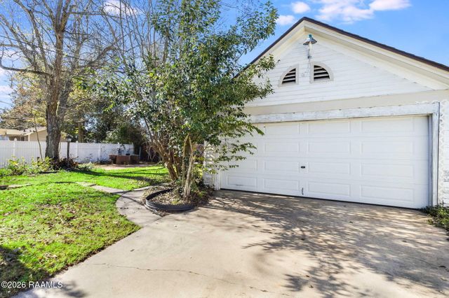 111 N Lombard Street, Opelousas, LA 70570