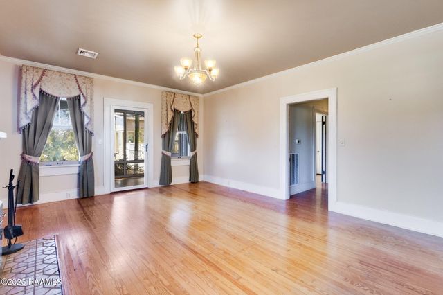 111 N Lombard Street, Opelousas, LA 70570