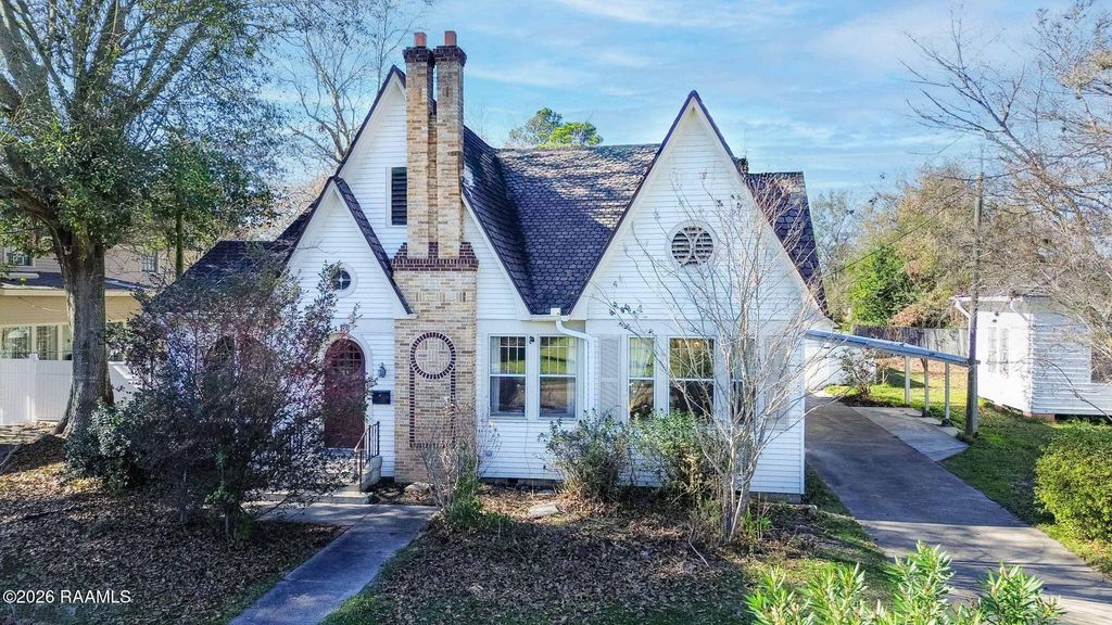 111 N Lombard Street, Opelousas, LA 70570