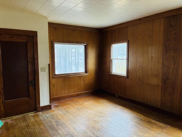 303 3rd Street, Baraboo, WI 53913