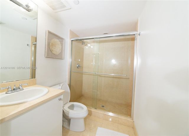 20000 E Country Club Dr 1001, Aventura, FL 33180