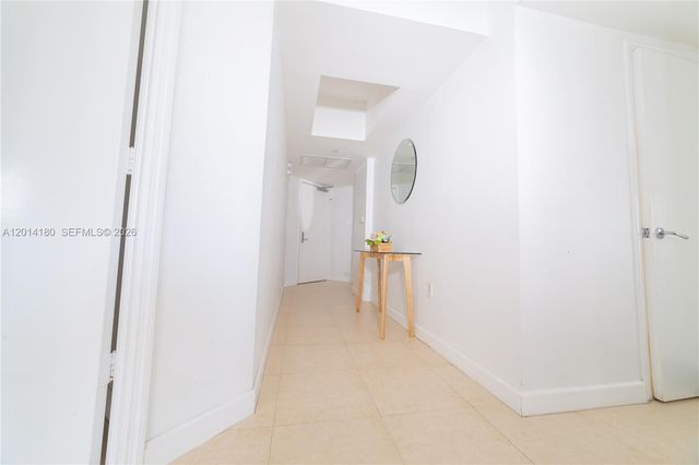 20000 E Country Club Dr 1001, Aventura, FL 33180