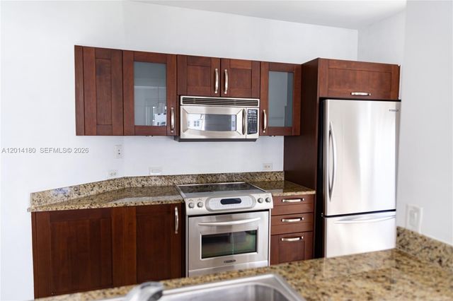 20000 E Country Club Dr 1001, Aventura, FL 33180