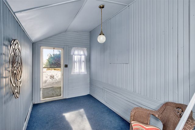 1208 Burnham Avenue, Des Moines, IA 50315