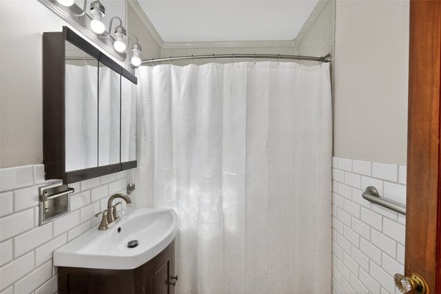 1208 Burnham Avenue, Des Moines, IA 50315