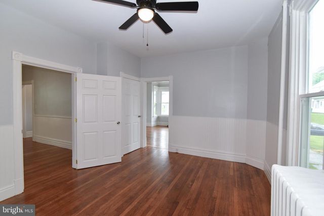 225 W 2ND ST, Waynesboro, PA 17268