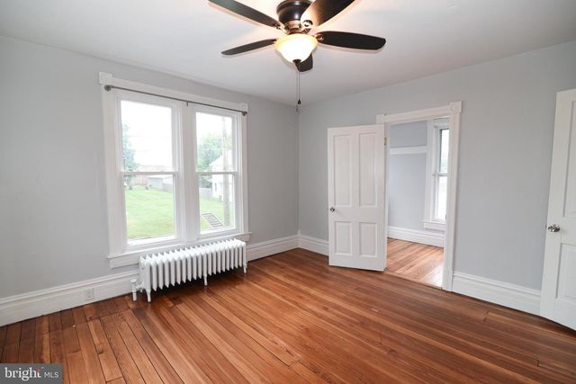 225 W 2ND ST, Waynesboro, PA 17268