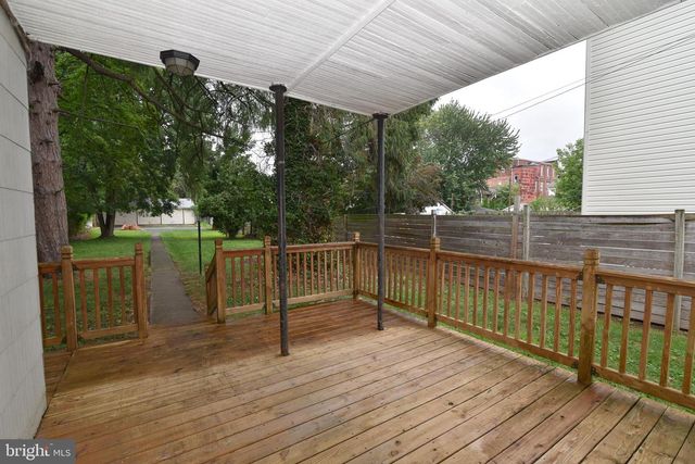 225 W 2ND ST, Waynesboro, PA 17268