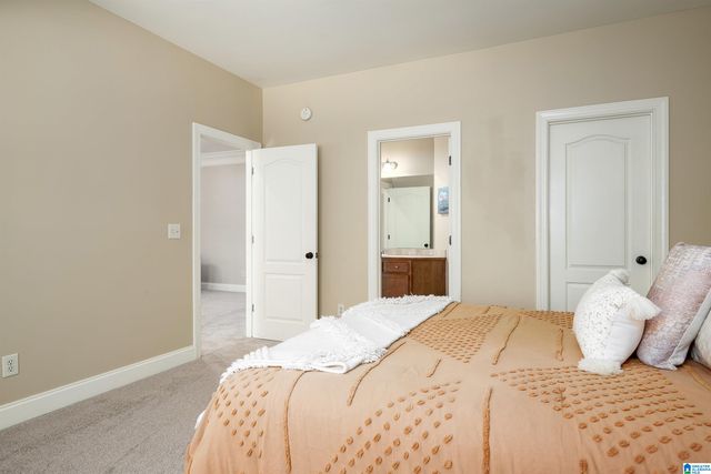 683 FLAG CIRCLE, Hoover, AL 35226