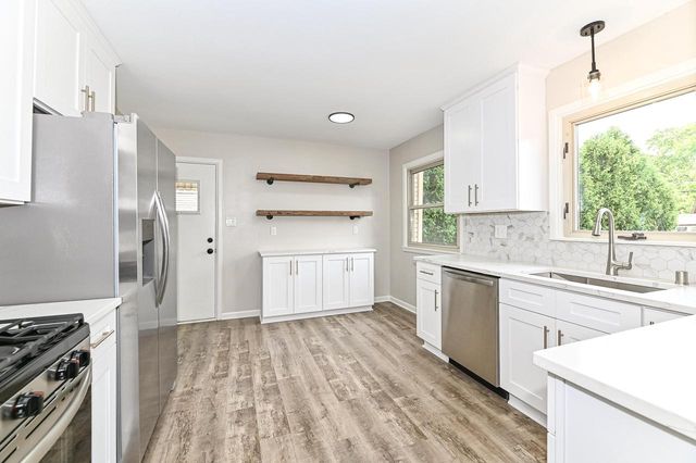 2225 N 103rd STREET, Wauwatosa, WI 53226