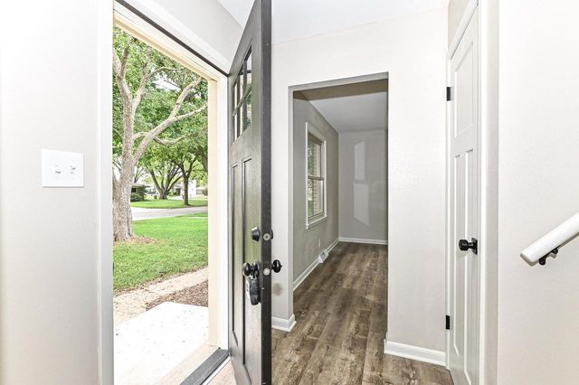 2225 N 103rd STREET, Wauwatosa, WI 53226
