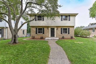 2225 N 103rd STREET, Wauwatosa, WI 53226