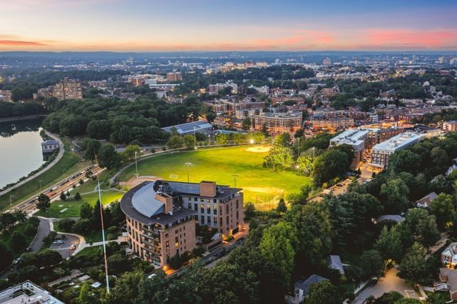 2400 Beacon 404, Boston, MA 02467