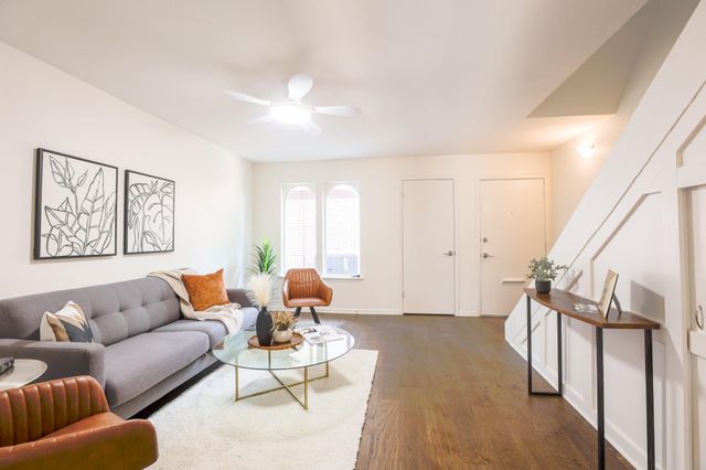 7406 Shadow Hill DR 103, Austin, TX 78731