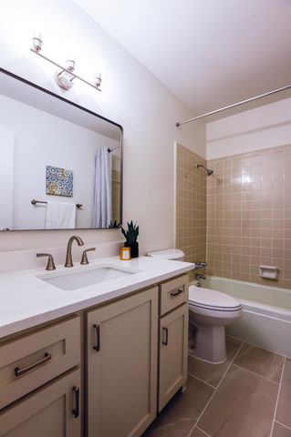 7406 Shadow Hill DR 103, Austin, TX 78731