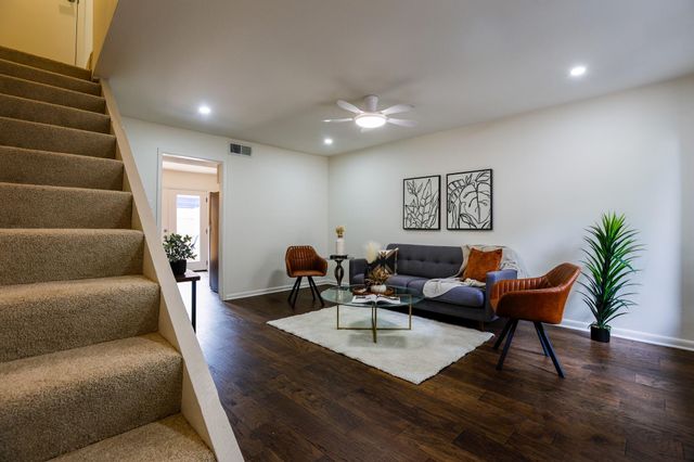 7406 Shadow Hill DR 103, Austin, TX 78731