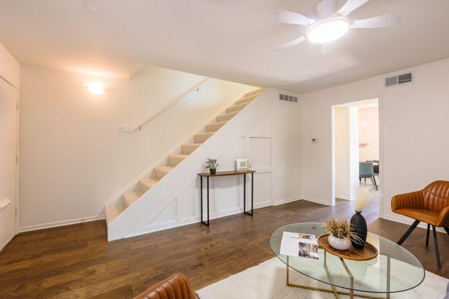 7406 Shadow Hill DR 103, Austin, TX 78731