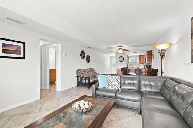 12100 CAPRI CIRCLE S 204, Treasure Island, FL 33706