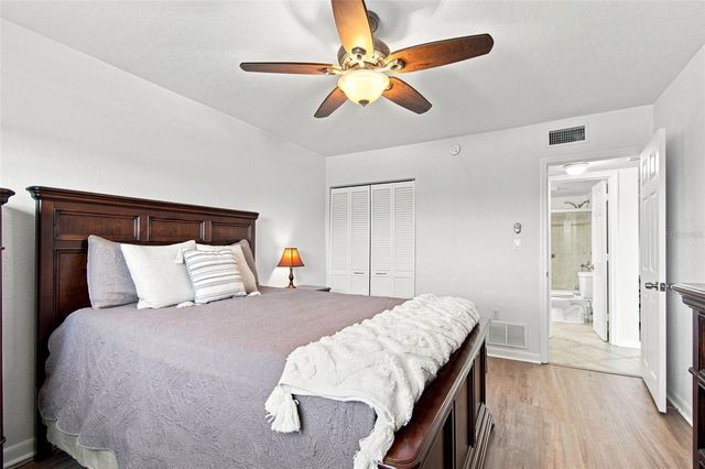12100 CAPRI CIRCLE S 204, Treasure Island, FL 33706