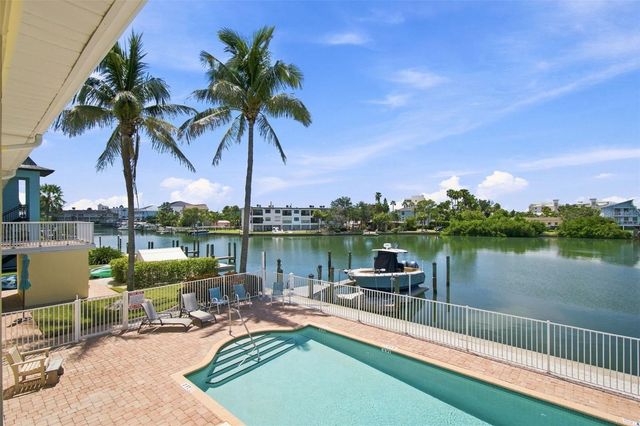 12100 CAPRI CIRCLE S 204, Treasure Island, FL 33706