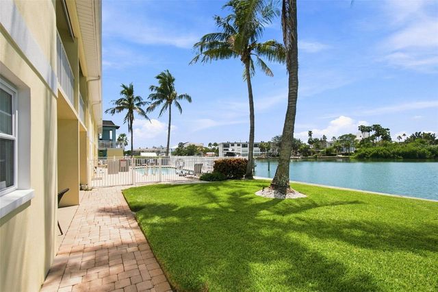 12100 CAPRI CIRCLE S 204, Treasure Island, FL 33706