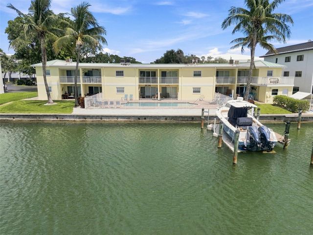 12100 CAPRI CIRCLE S 204, Treasure Island, FL 33706