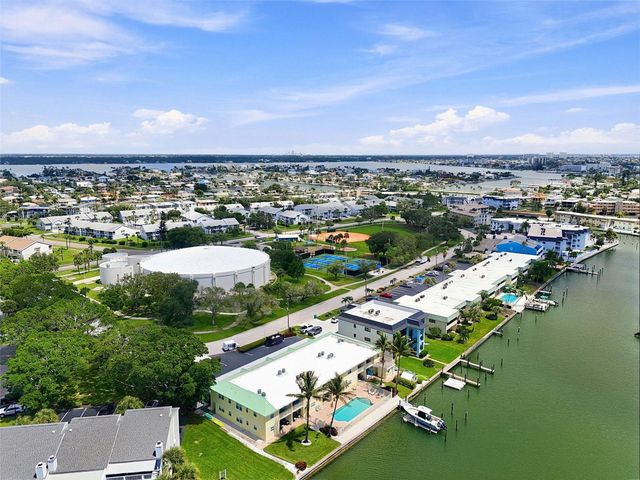 12100 CAPRI CIRCLE S 204, Treasure Island, FL 33706