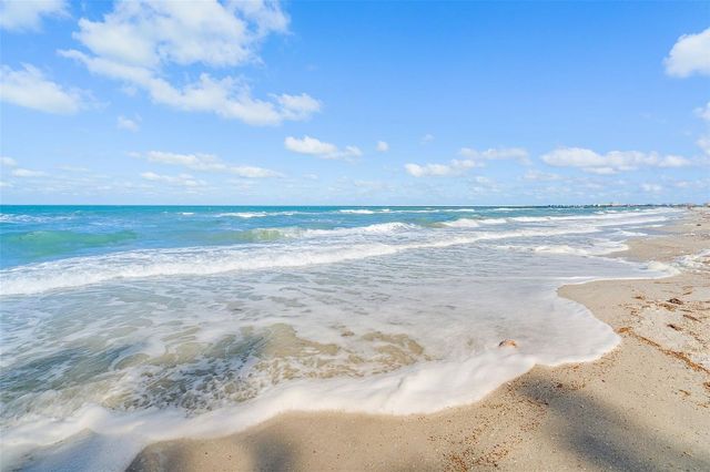 12100 CAPRI CIRCLE S 204, Treasure Island, FL 33706