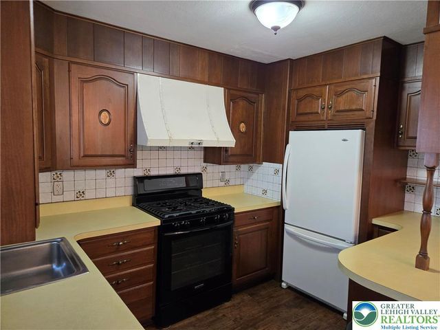 1721 E Cedar Street, Allentown City, PA 18109