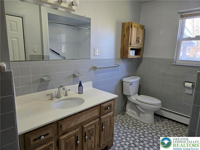 1721 E Cedar Street, Allentown City, PA 18109