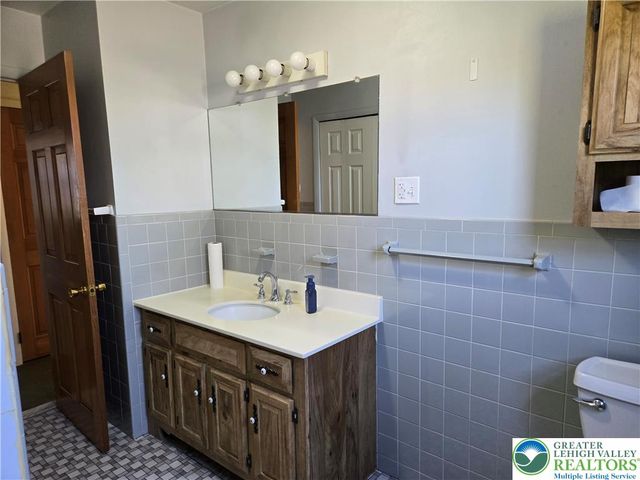 1721 E Cedar Street, Allentown City, PA 18109