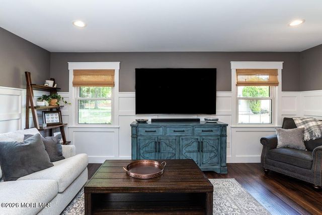 18 Girard Street, Marlboro, NJ 07746