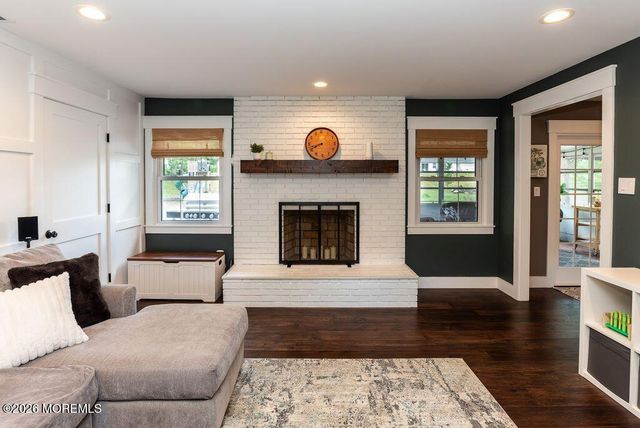18 Girard Street, Marlboro, NJ 07746