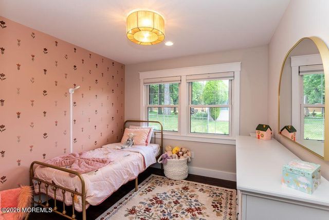 18 Girard Street, Marlboro, NJ 07746
