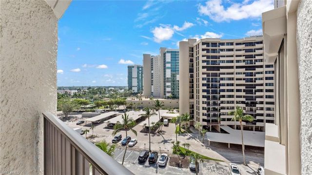 4005 Gulf Shore BLVD N 700, Naples, FL 34103