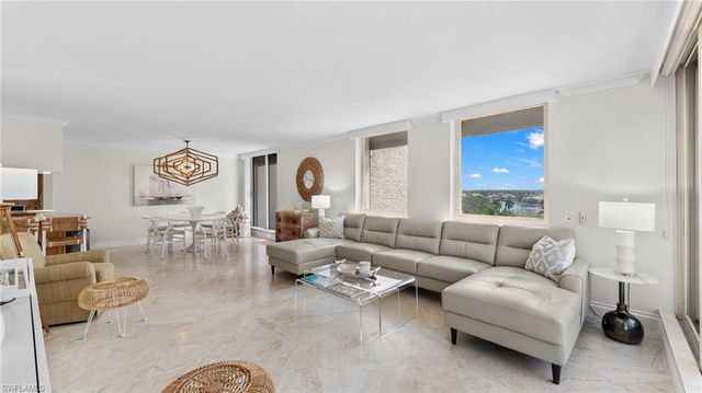 4005 Gulf Shore BLVD N 700, Naples, FL 34103