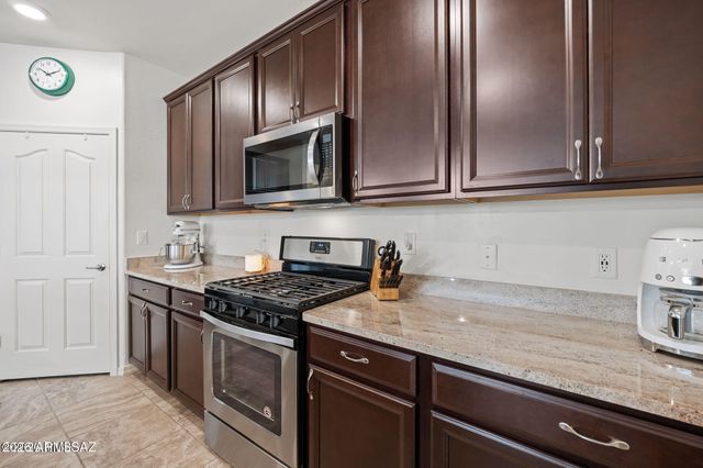 2134 W EPHESUS Court, Tucson, AZ 85742