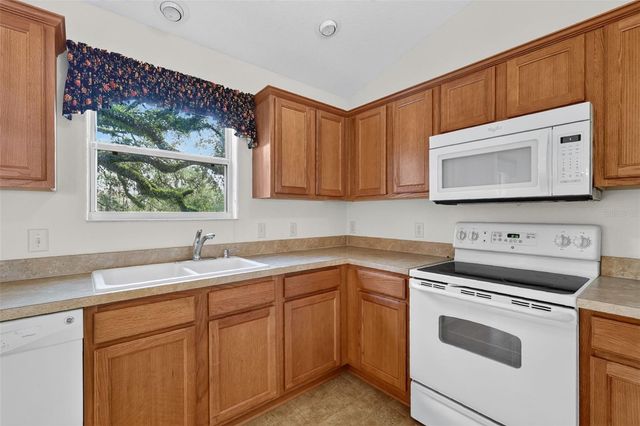 9699 COUNTY ROAD 121, Wildwood, FL 34785