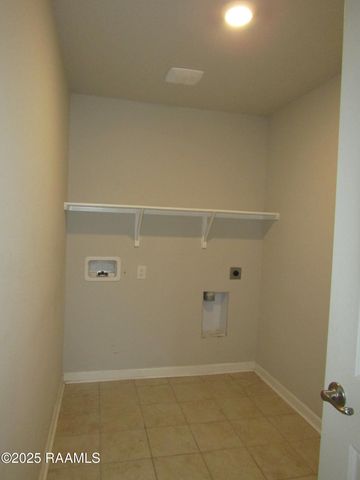 131 Broussard Hill Drive, Broussard, LA 70518