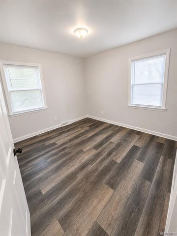 12760 Sarsfield Avenue, Warren, MI 48089
